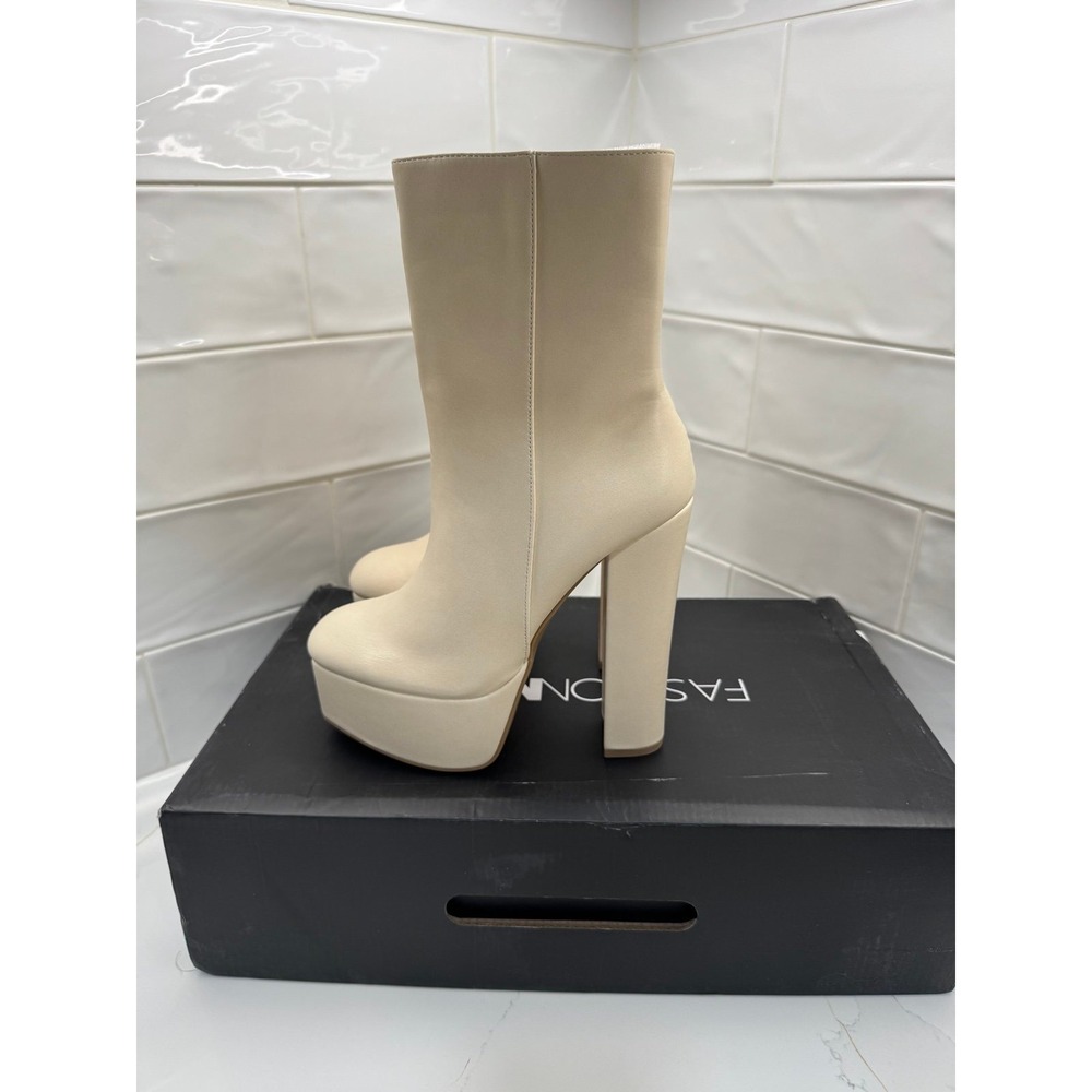 More Time With You Booties - Cream size 7